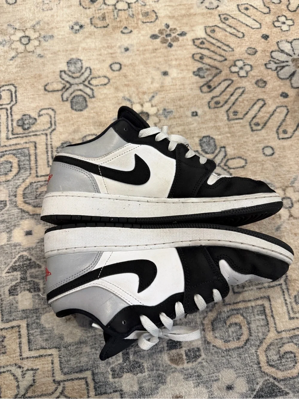 Jordan Low Top Sneakers - Black, White, Gray, Red, size 5.5